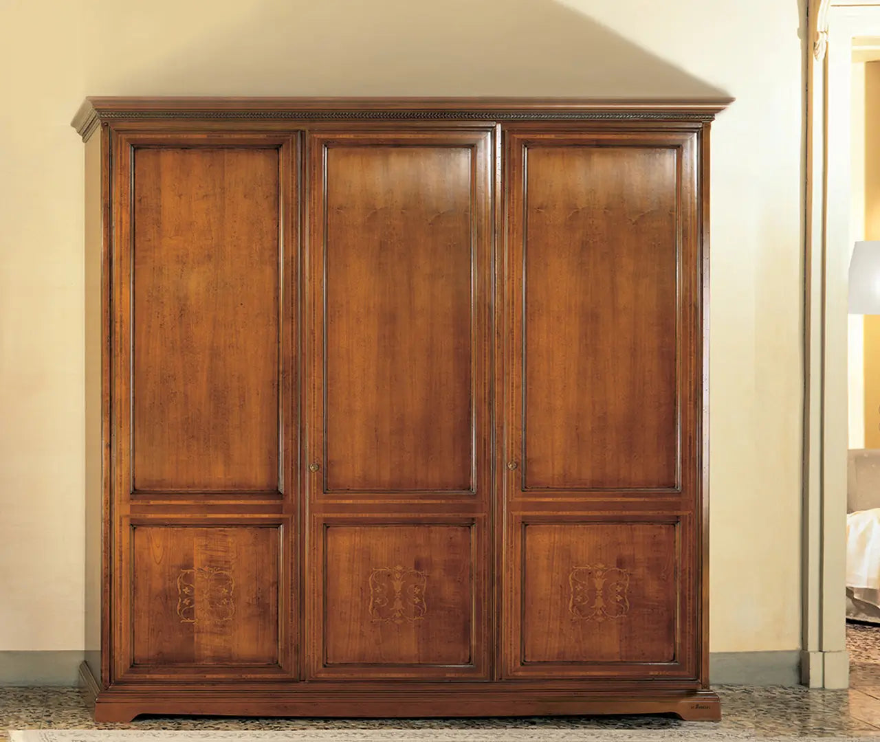 Kleiderschrank Girasole, 3-türig von Fatto Italia