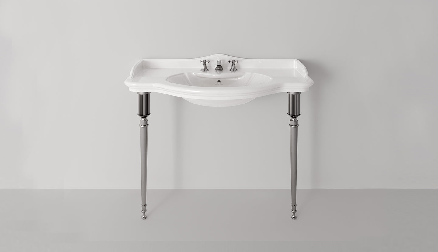 Aston & Legs Alexa Consoles von Fatto Italia