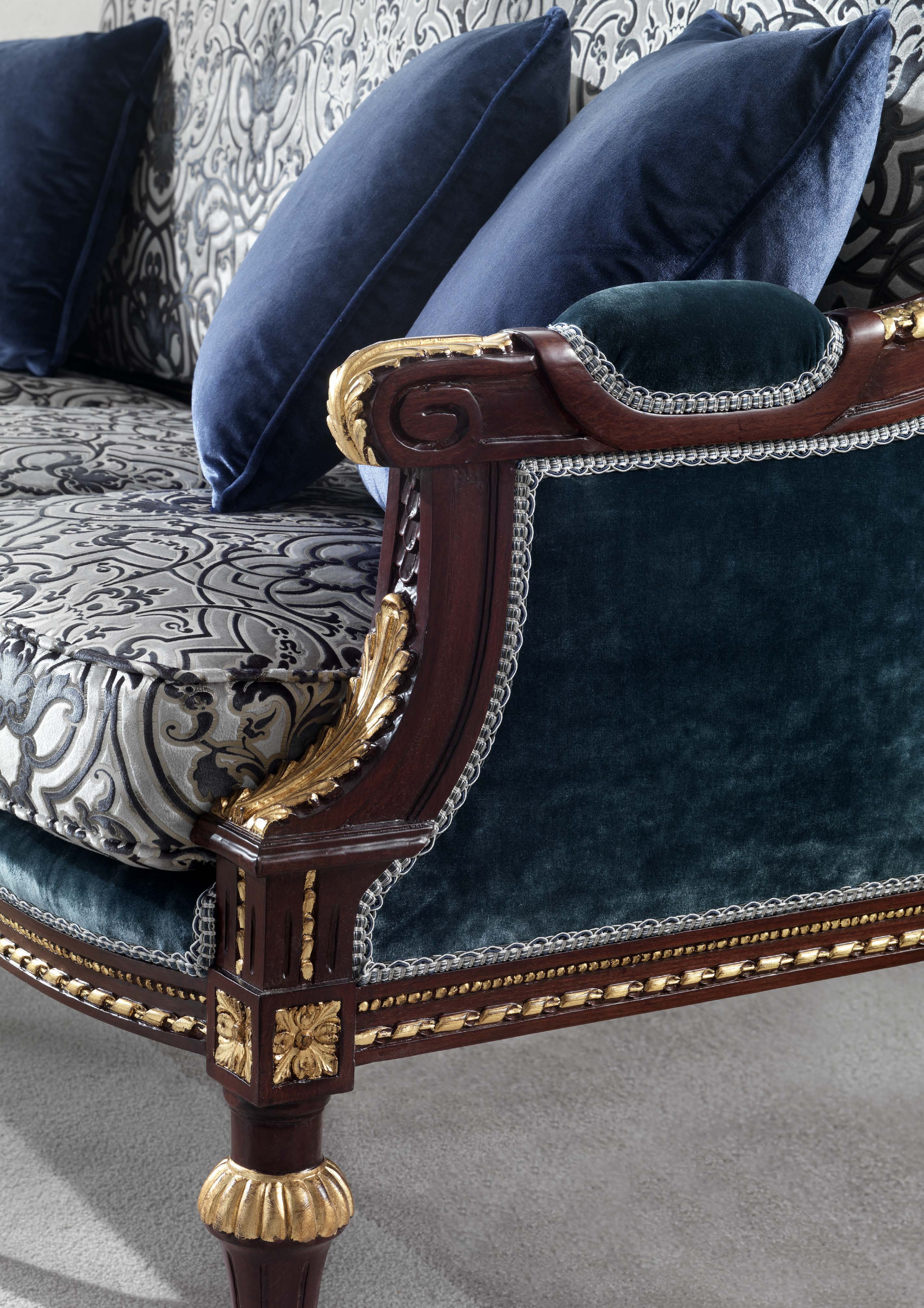 Sofa Vinessa von Fatto Italia