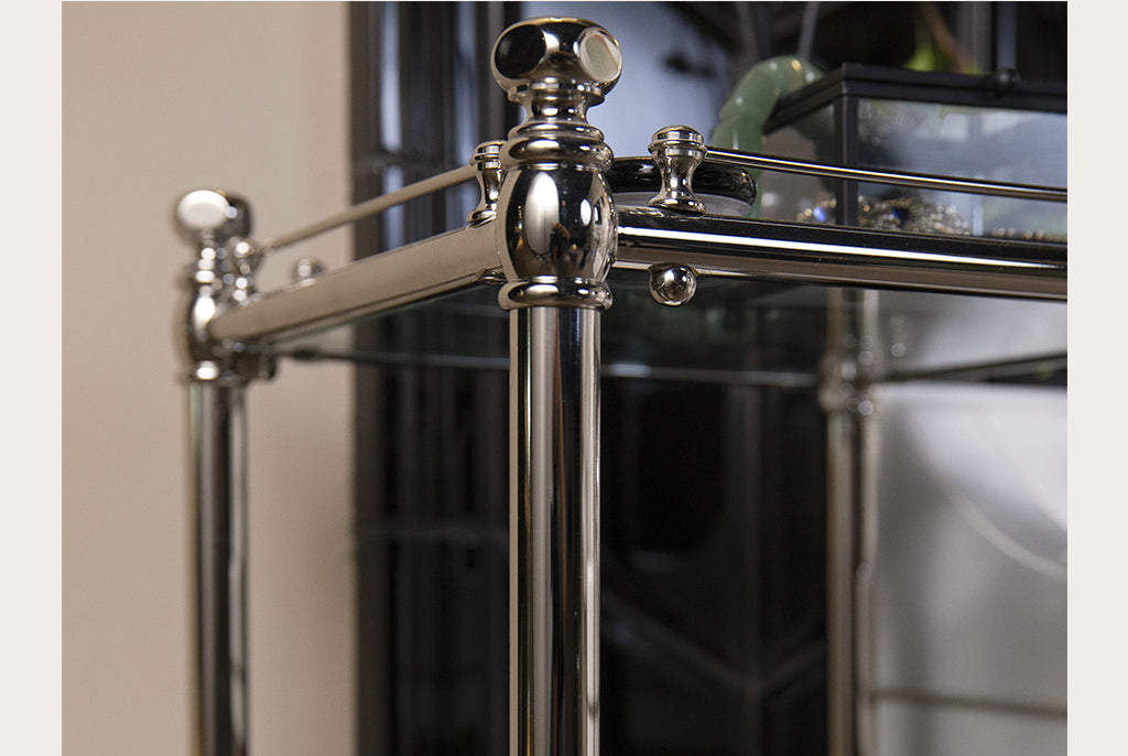 Kleinmöbel aus Messing mit 3 Glas-Fachböden Westin von Fatto Italia