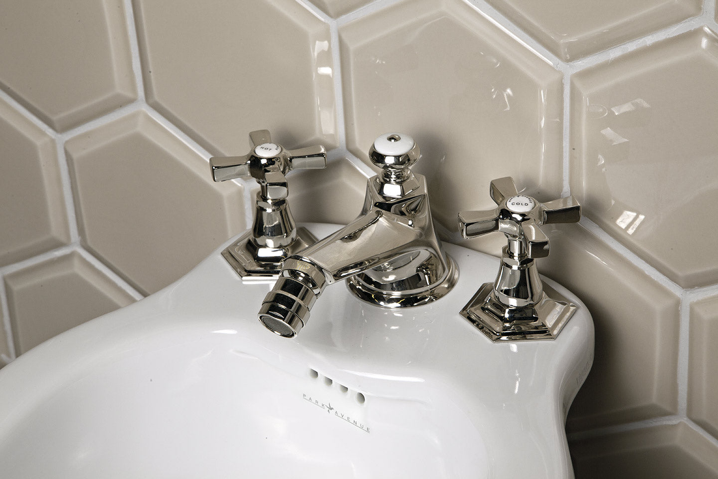 Dreiloch-Armatur für Bidet Crowe von Fatto Italia