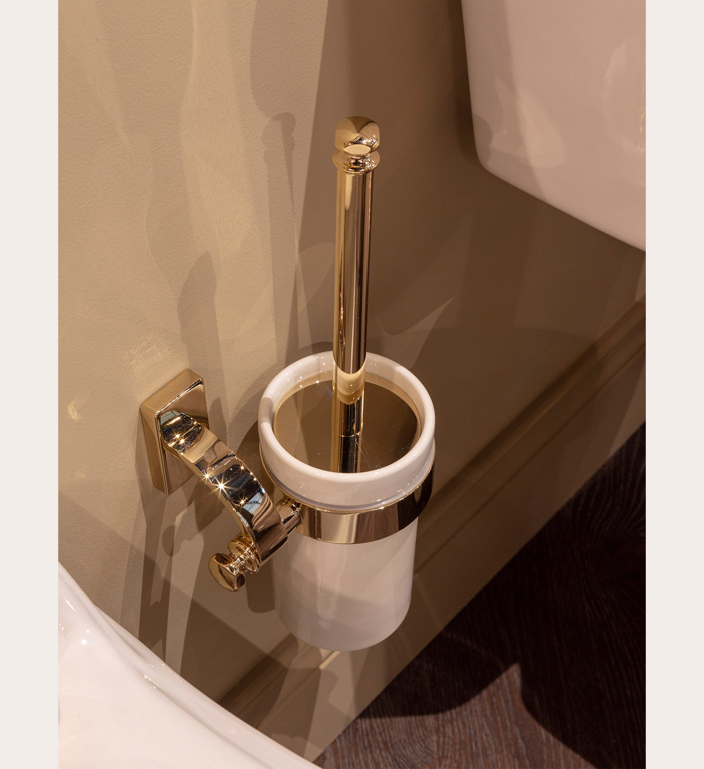 WC-Bürstenhalter aus Keramik für Wandinstallation Westin von Fatto Italia